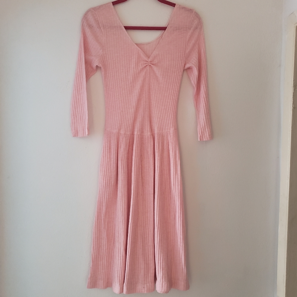 Baby pink Stretch Fit and Flare V Neck Long Sleeve Dress Pockets